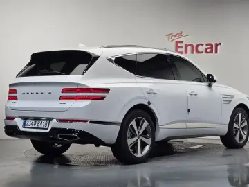 2023 Genesis GV80 с пробегом 45 310 км