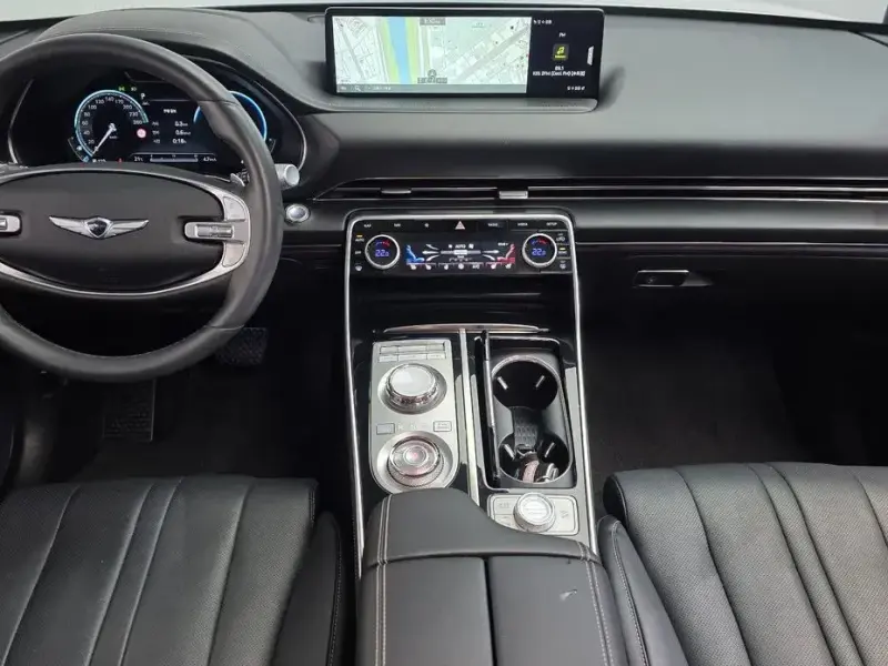 2023 Genesis GV80 с пробегом 46 057 км
