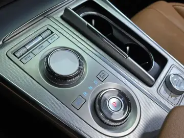 2023 Genesis GV80 с пробегом 45 310 км