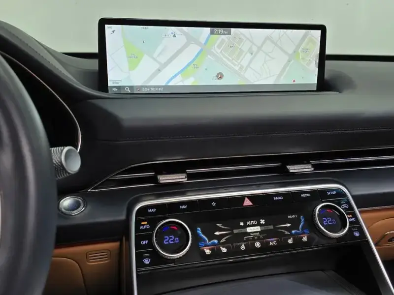 2023 Genesis GV80 с пробегом 45 310 км