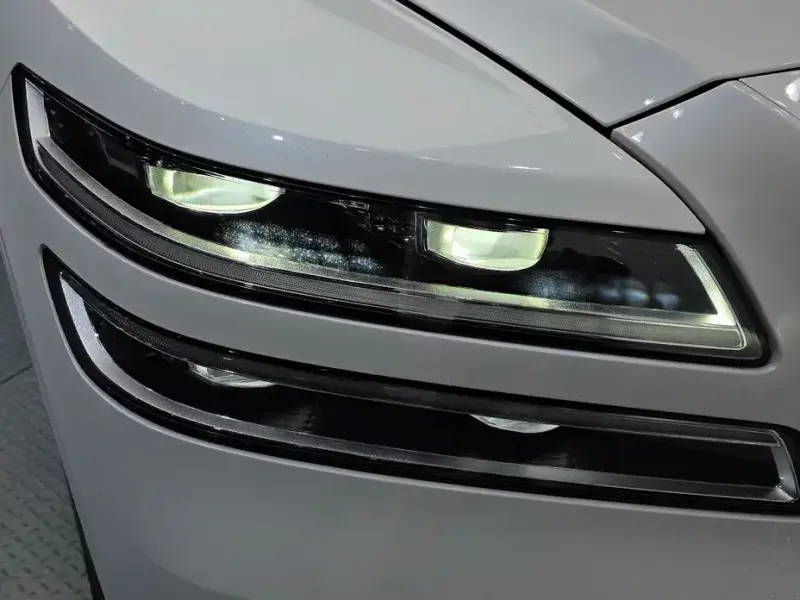 2023 Genesis GV80 с пробегом 46 057 км