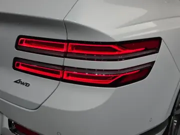 2023 Genesis GV80 с пробегом 46 057 км
