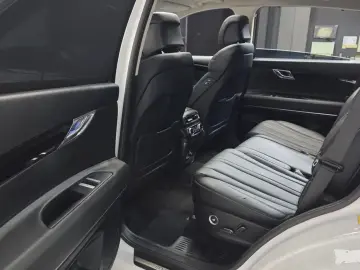 2023 Genesis GV80 с пробегом 46 057 км
