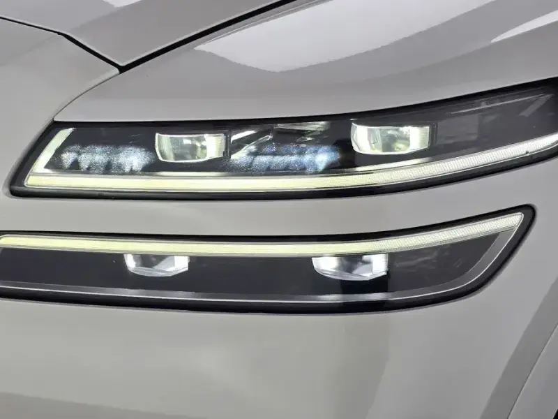 2023 Genesis GV80 с пробегом 45 310 км