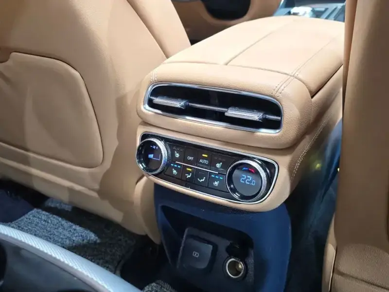 2023 Genesis GV80 с пробегом 45 310 км
