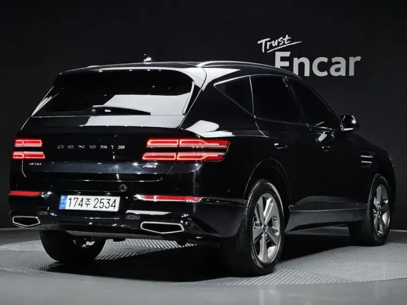 2023 Genesis GV80 с пробегом 48 044 км