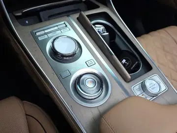 2023 Genesis GV80 с пробегом 50 322 км