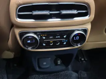 2023 Genesis GV80 с пробегом 50 322 км