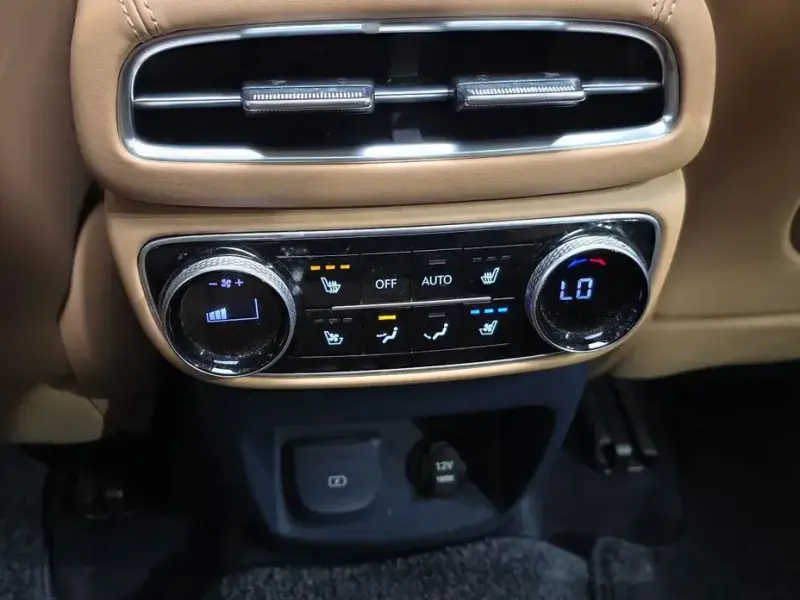 2023 Genesis GV80 с пробегом 50 322 км