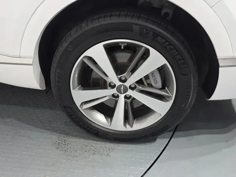 2023 Genesis GV80 с пробегом 50 322 км