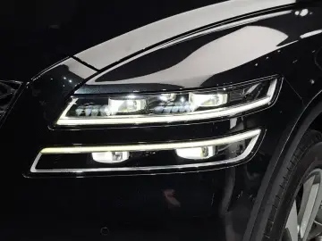 2023 Genesis GV80 с пробегом 48 044 км