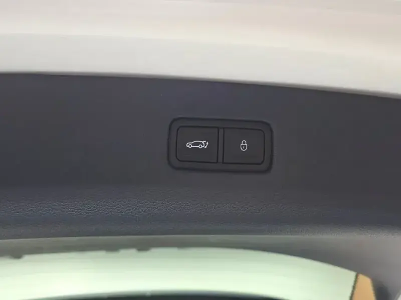2023 Genesis GV80 с пробегом 50 322 км