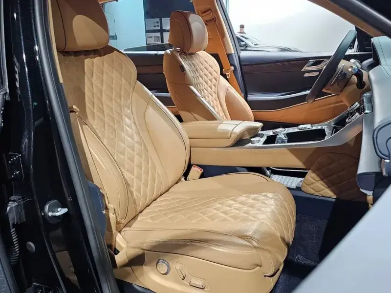 2023 Genesis GV80 с пробегом 48 044 км