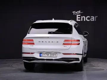 2023 Genesis GV80 с пробегом 29 786 км