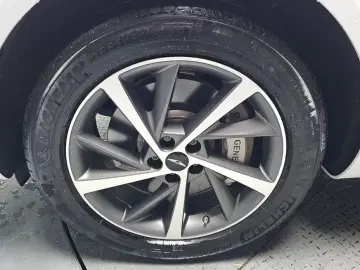 2023 Genesis GV80 с пробегом 29 786 км