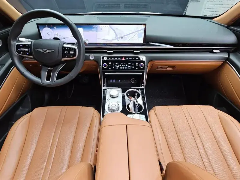 2023 Genesis GV80 с пробегом 29 786 км