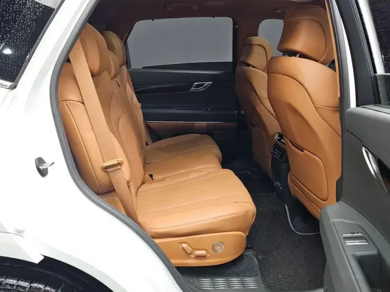 2023 Genesis GV80 с пробегом 29 786 км
