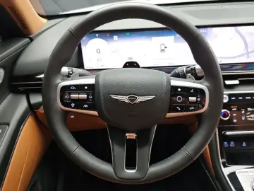 2023 Genesis GV80 с пробегом 29 786 км