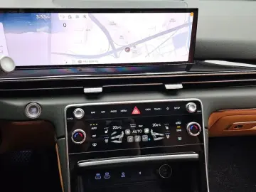 2023 Genesis GV80 с пробегом 29 786 км