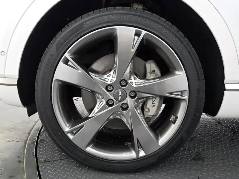 2023 Genesis GV80 с пробегом 71 795 км