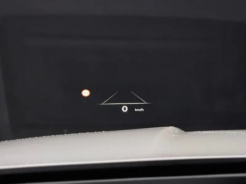 2023 Genesis GV80 с пробегом 29 786 км