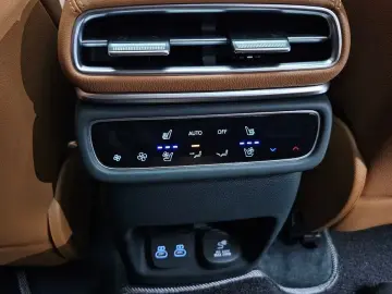 2023 Genesis GV80 с пробегом 29 786 км