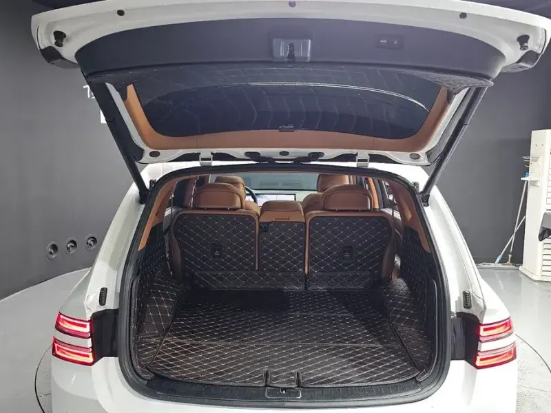 2023 Genesis GV80 с пробегом 29 786 км