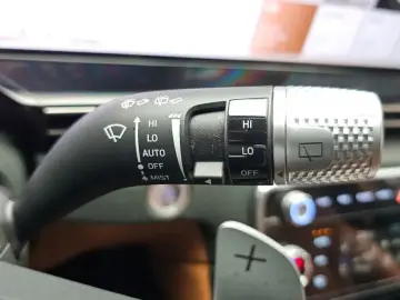 2023 Genesis GV80 с пробегом 29 786 км