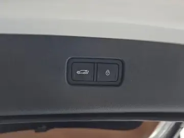2023 Genesis GV80 с пробегом 29 786 км