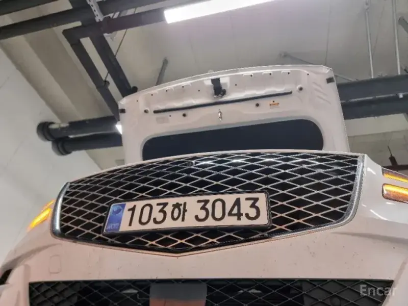 2023 Genesis GV80 с пробегом 36 700 км