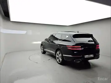 2023 Genesis GV80 с пробегом 26 572 км