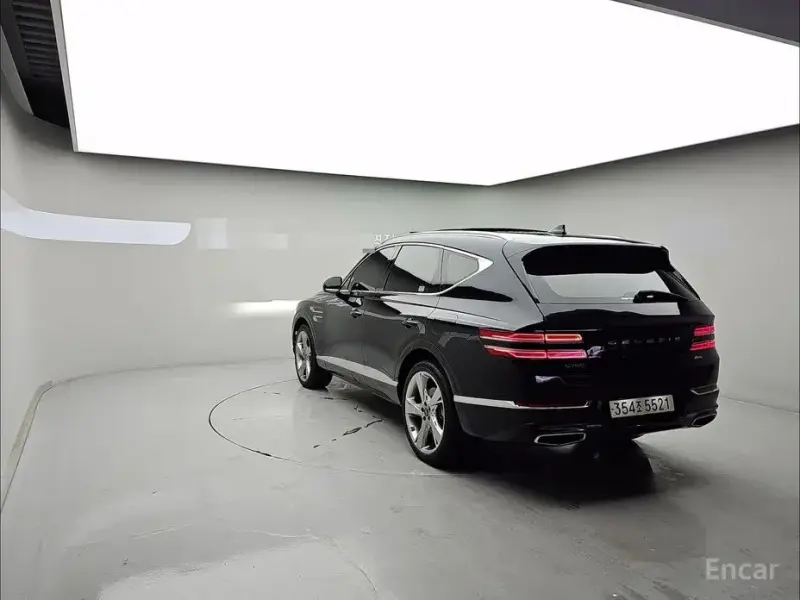 2023 Genesis GV80 с пробегом 26 572 км