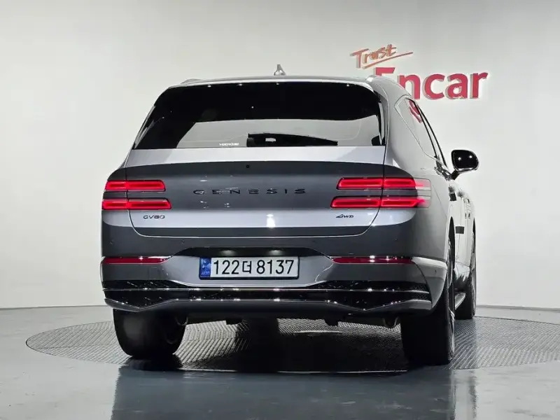 2023 Genesis GV80 с пробегом 18 207 км