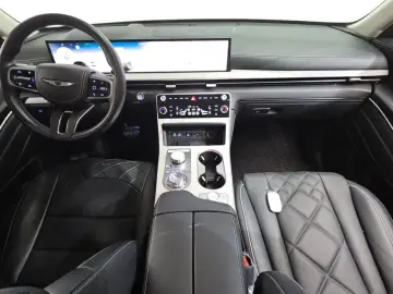 2023 Genesis GV80 с пробегом 18 207 км