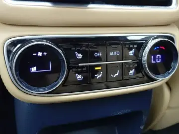 2023 Genesis GV80 с пробегом 26 572 км
