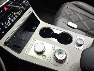 2023 Genesis GV80 с пробегом 18 207 км