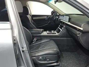 2023 Genesis GV80 с пробегом 18 207 км