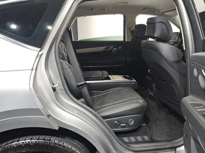 2023 Genesis GV80 с пробегом 18 207 км