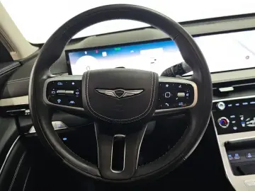 2023 Genesis GV80 с пробегом 18 207 км