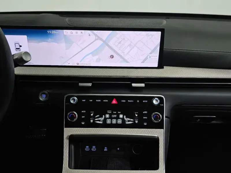 2023 Genesis GV80 с пробегом 18 207 км