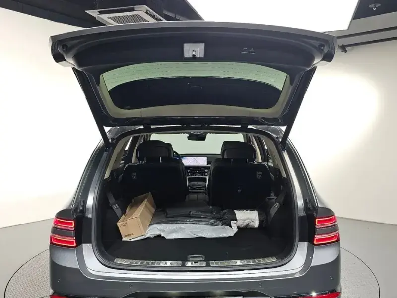 2023 Genesis GV80 с пробегом 18 207 км