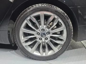 2020 Kia K7 с пробегом 47 014 км