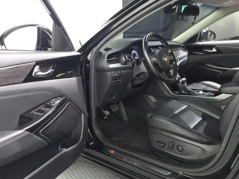 2020 Kia K7 с пробегом 48 323 км