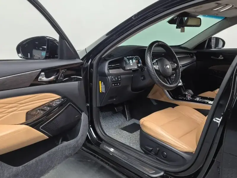 2020 Kia K7 с пробегом 68 953 км