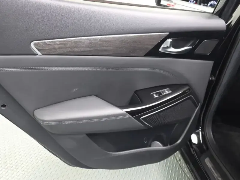2020 Kia K7 с пробегом 48 323 км