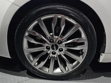 2019 Kia K7 с пробегом 65 502 км