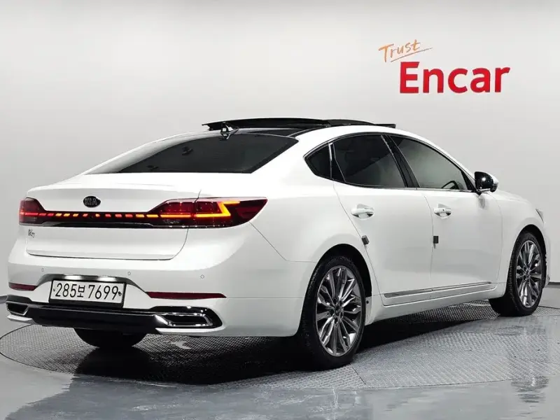 2019 Kia K7 с пробегом 67 890 км