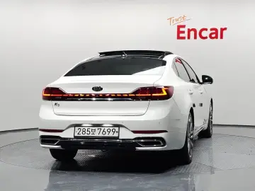 2019 Kia K7 с пробегом 67 890 км