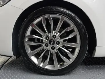 2019 Kia K7 с пробегом 67 890 км