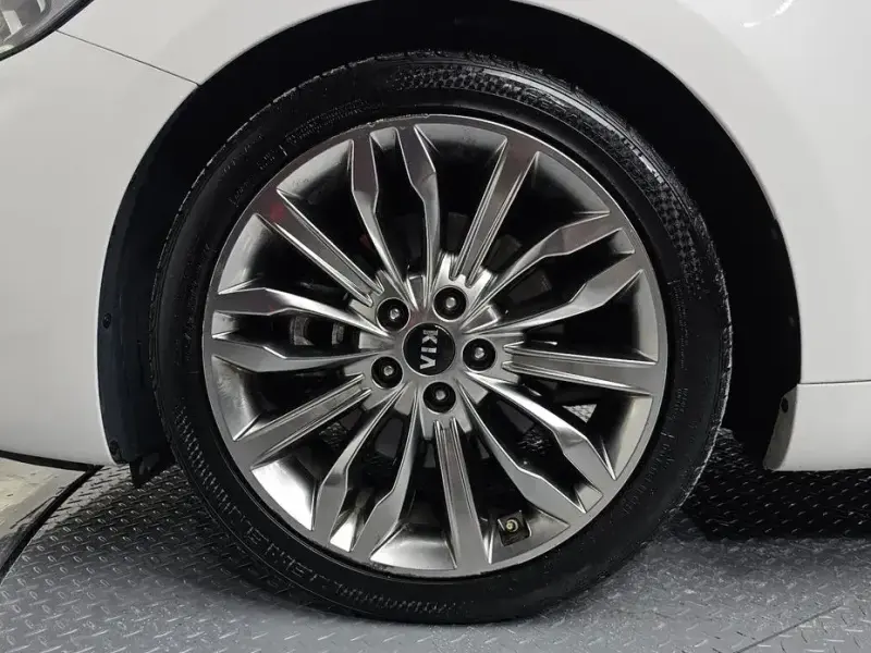 2019 Kia K7 с пробегом 67 890 км